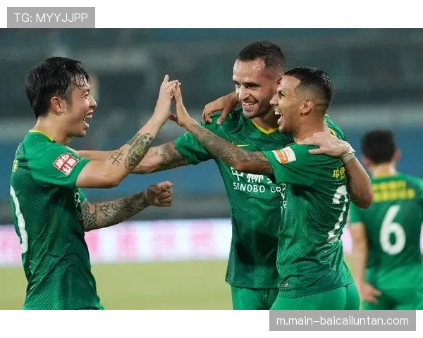 上海申花吴曦李可伤缺影响中场硬度 斯卢茨基需调整中场配置应对伤病潮